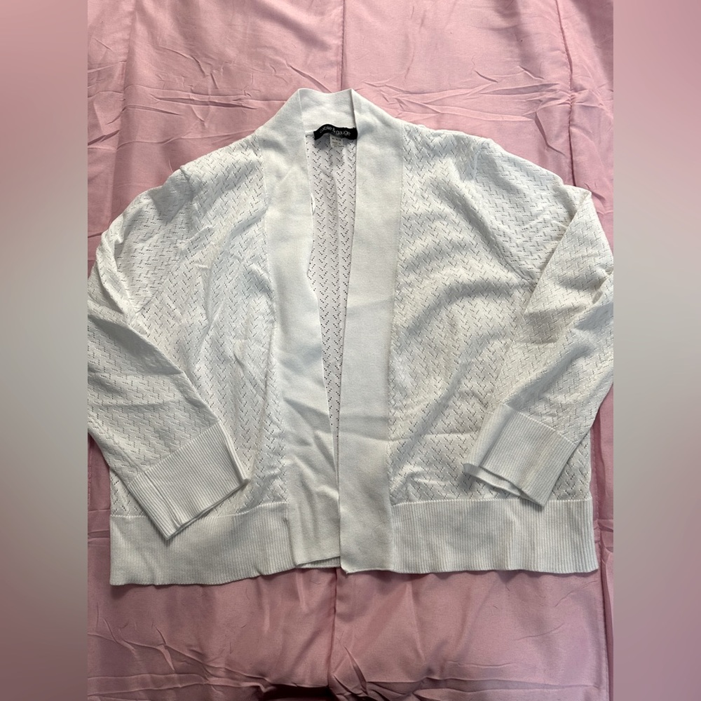 ⭐️SOLD⭐️ Light weight cardigan